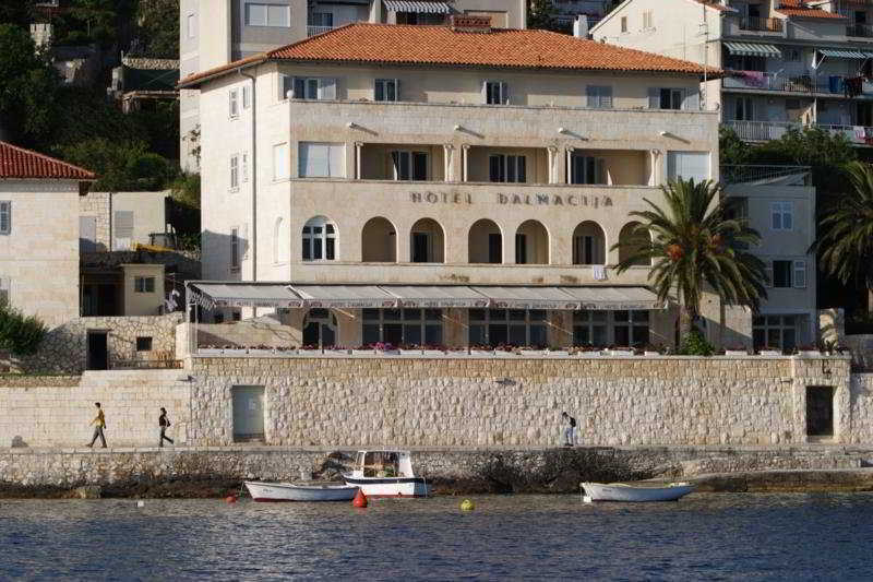 Villa Dalmacija Hvar Hotel ฮวาร์ ภายนอก รูปภาพ