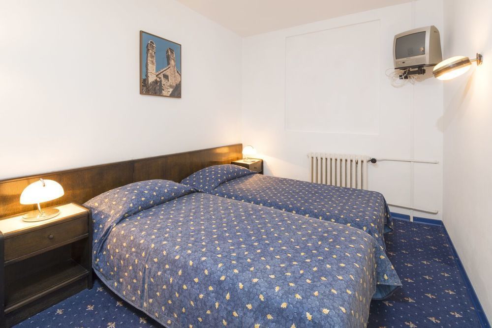 Villa Dalmacija Hvar Hotel ฮวาร์ ภายนอก รูปภาพ